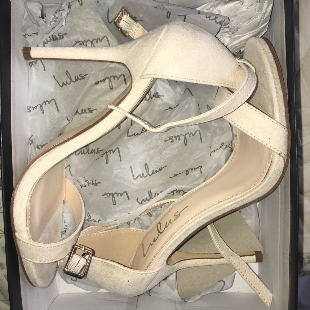Lulu’s Single Strap Heels